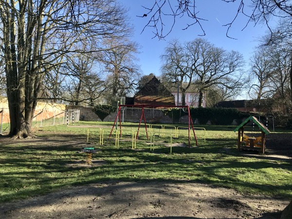 Implantation de Tourinnes-la-Grosse, la plaine de jeu